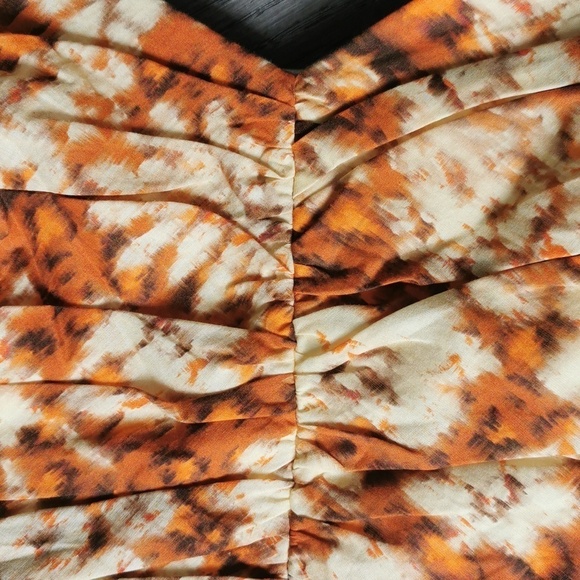 Zara, orange floral crop top with ruffled sleeves. Size small. NWOT - Picture 3 of 7